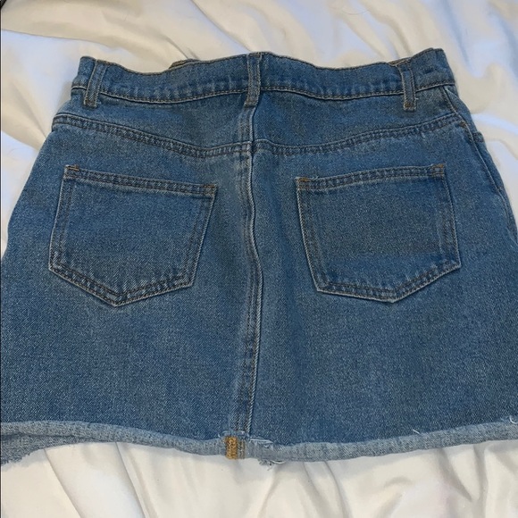 BRANDY MELVILLE denim skirt - Picture 2 of 4